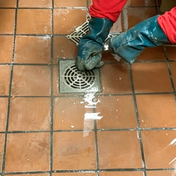 Floor Drain Edge Water Accumulation Service